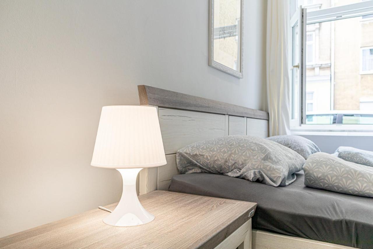 9 Min From City Center - Lovely Studio Near U1 Reumannplatz Viyana Dış mekan fotoğraf